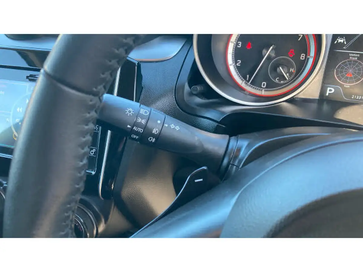 2024-suzuki-swift-12-dualjet-sz5-big-23