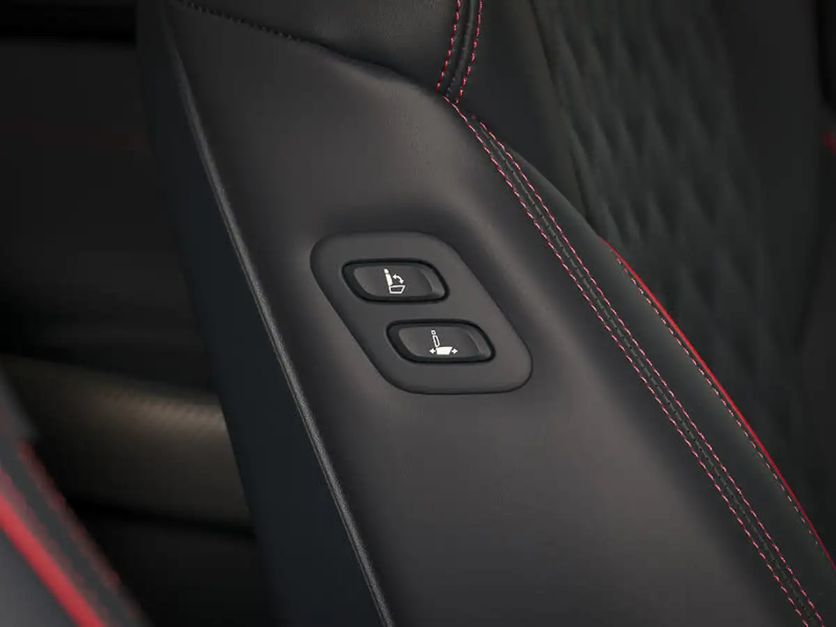 2025-genesis-gv70-22-d-sport-line-big-14