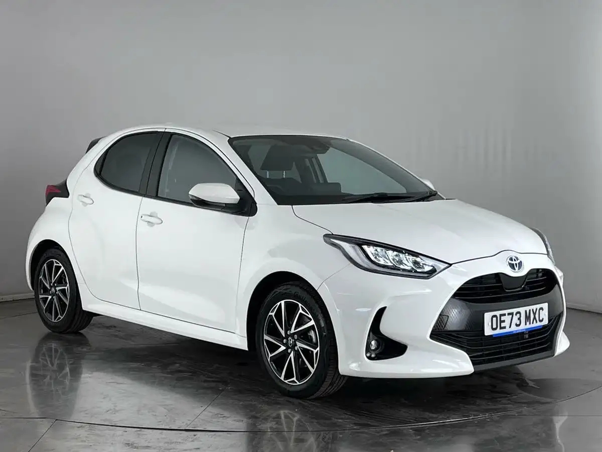 2023-toyota-yaris-15-vvt-i-design-big-0
