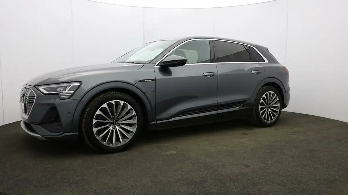 2021-audi-e-tron-50e-s-line-station-wagon-big-29