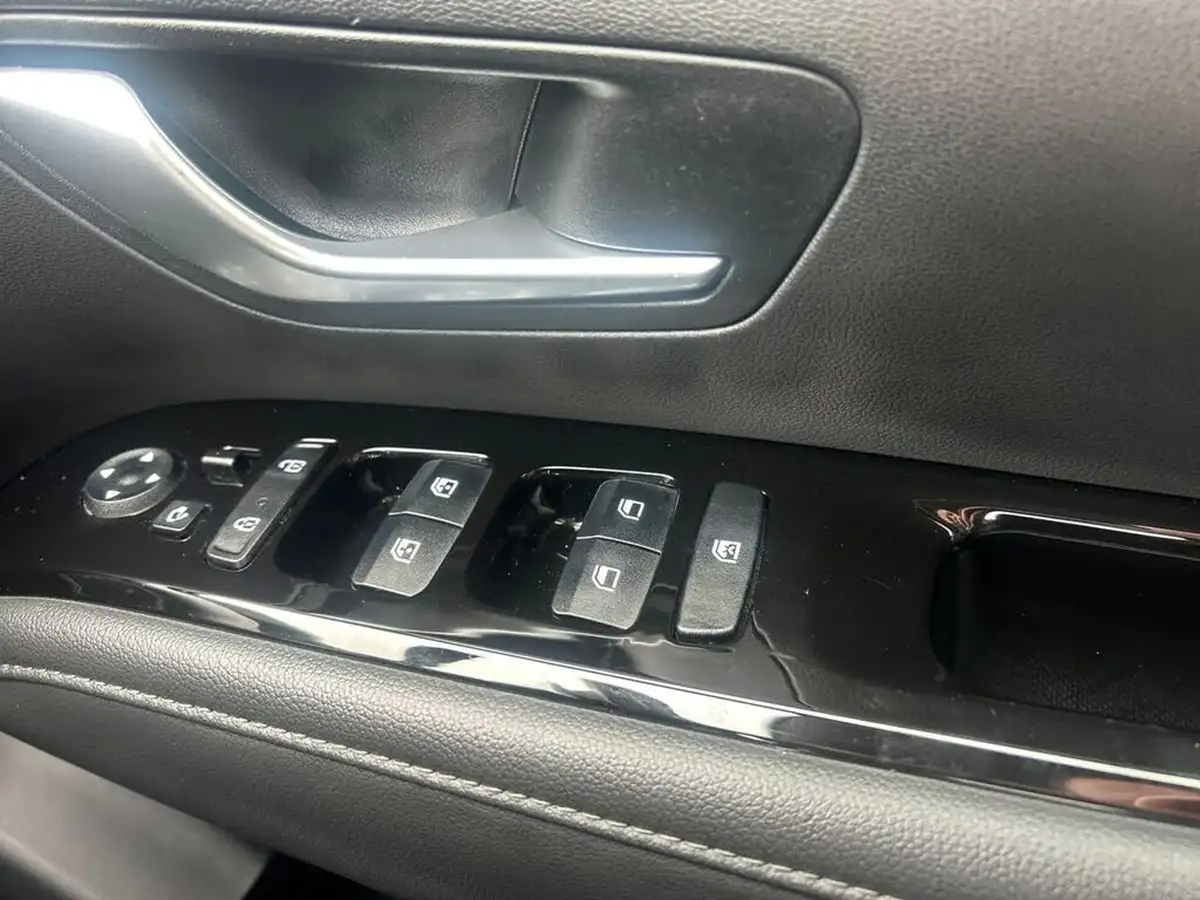 2023-hyundai-tucson-16-t-gdi-se-connect-230ps-hybrid-auto-big-16
