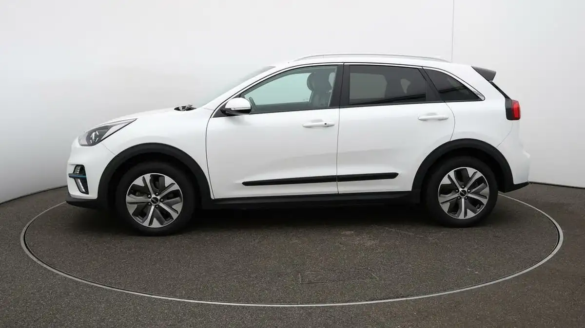 2022-kia-e-niro-ev-2-64-big-4