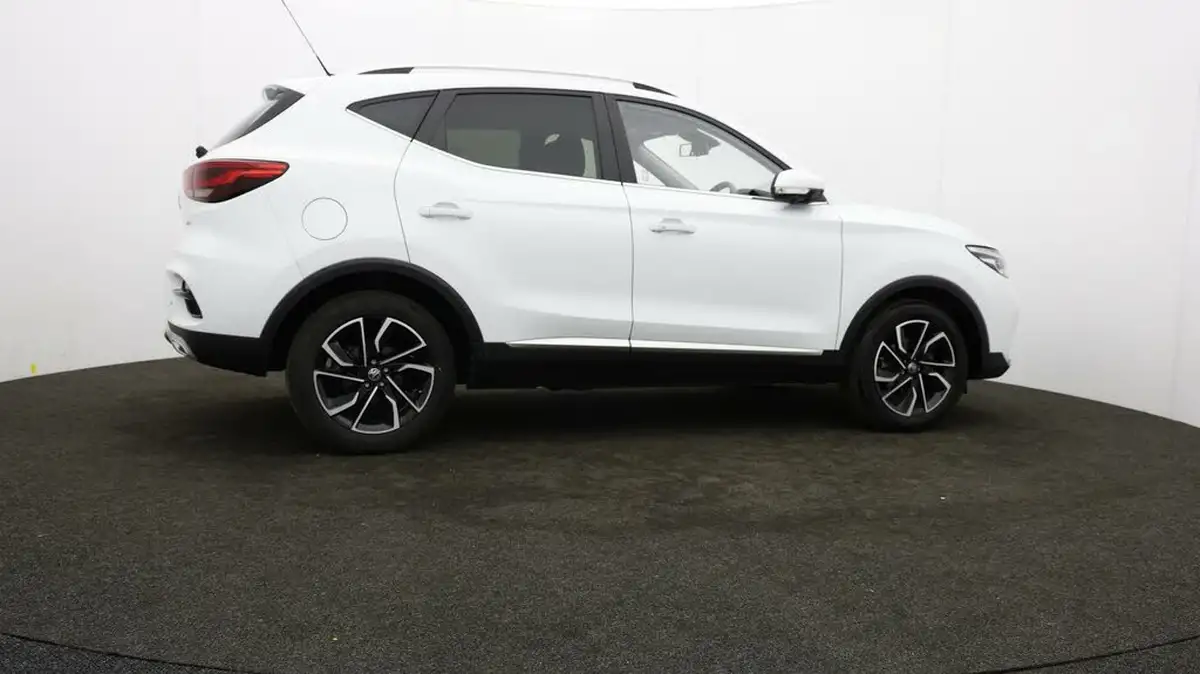 2023-mg-zs-suv-10t-gdi-exclusive-big-28