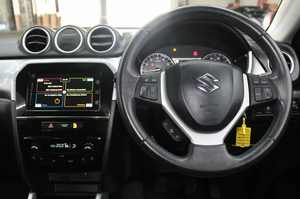 2017-suzuki-vitara-16-sz-t-big-14
