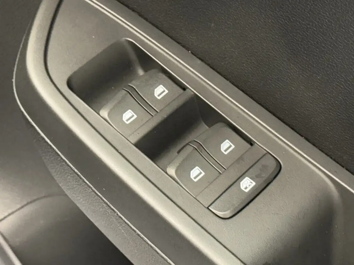 2023-mg-mg3-15-vti-tech-exclusive-nav-big-17