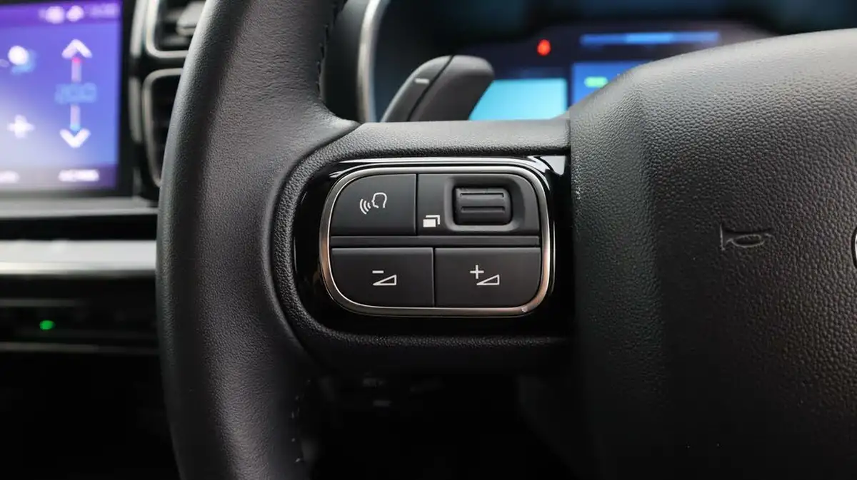2021-citroen-c5-aircross-16-puretech-shine-plus-5d-big-22