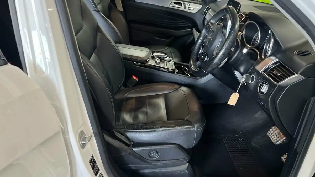 2018-mercedes-benz-gle-class-21d-gle250d-amg-line-big-10