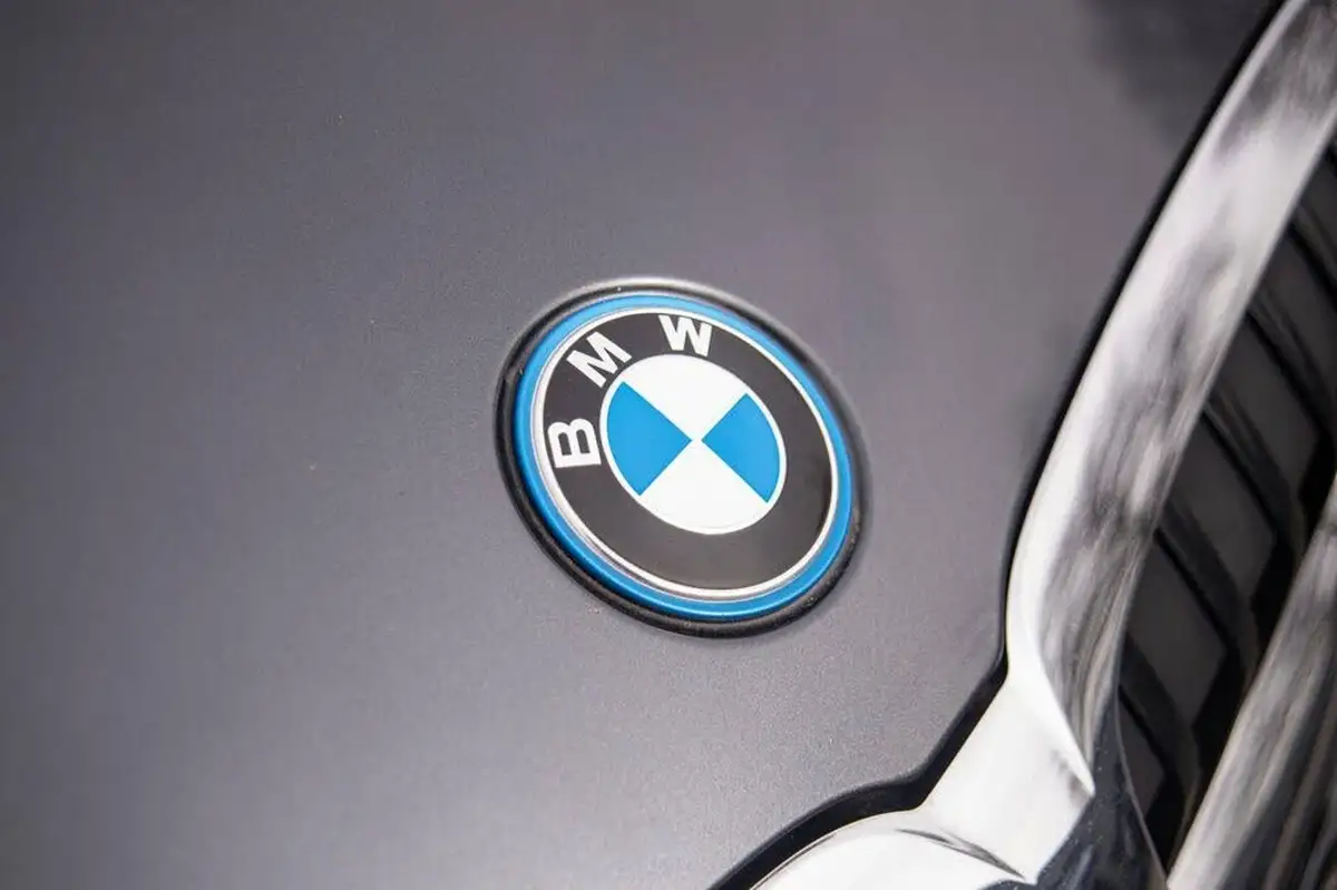 2021-bmw-3-series-20-330e-se-pro-touring-5d-big-31