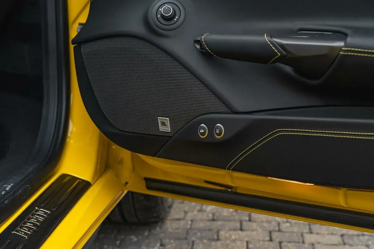 2018-ferrari-488-39-488-gtb-big-37