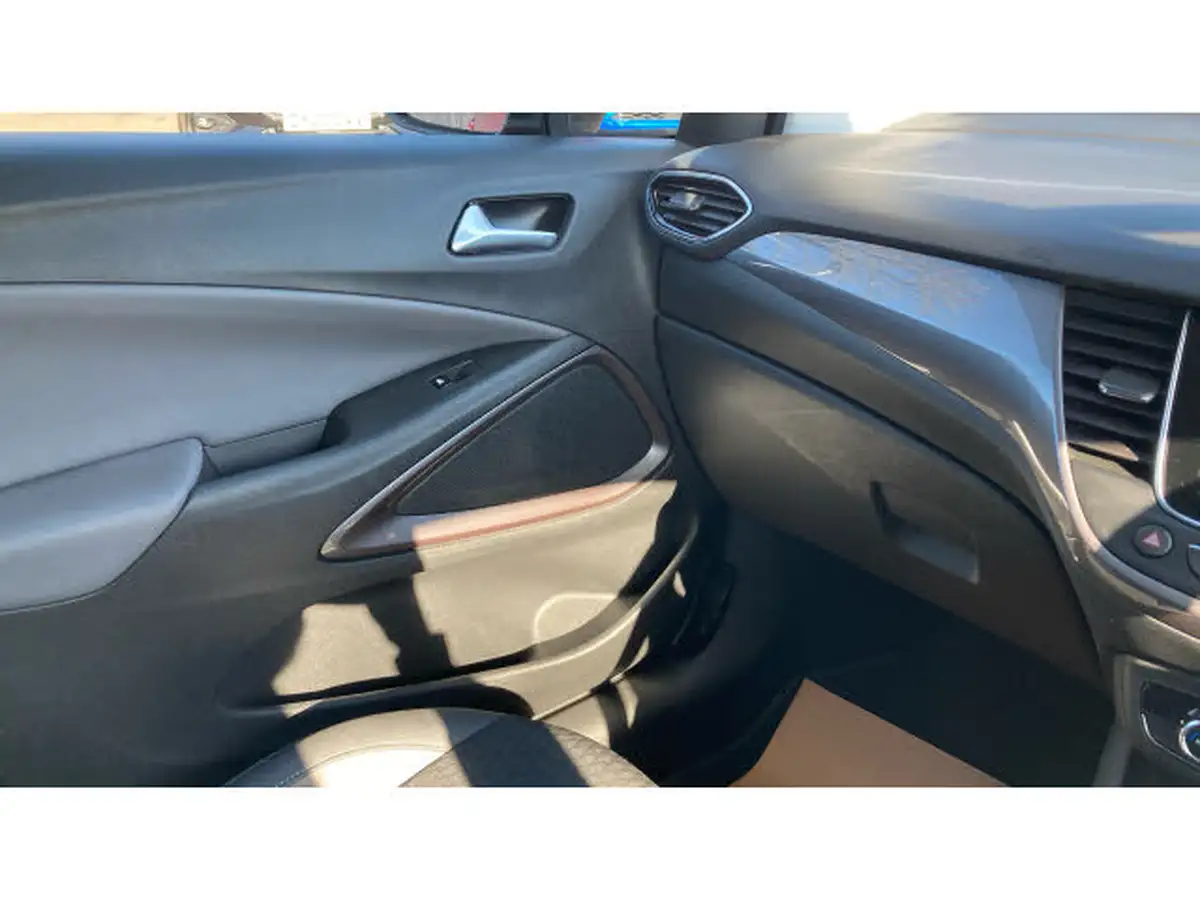 2019-vauxhall-crossland-x-12-elite-nav-110ps-turbo-ss-auto-big-37