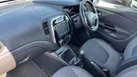 2016-renault-captur-09-dynamique-nav-small-11