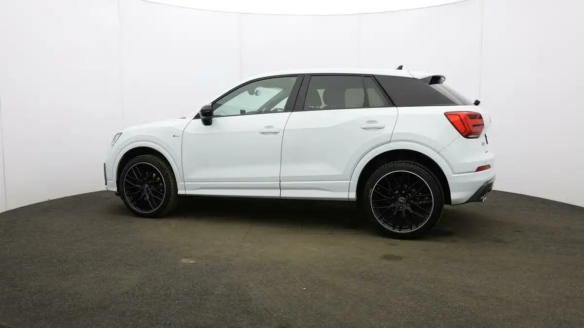 2019-audi-q2-15-35-tfsi-black-edition-cod-s-tronic-big-59