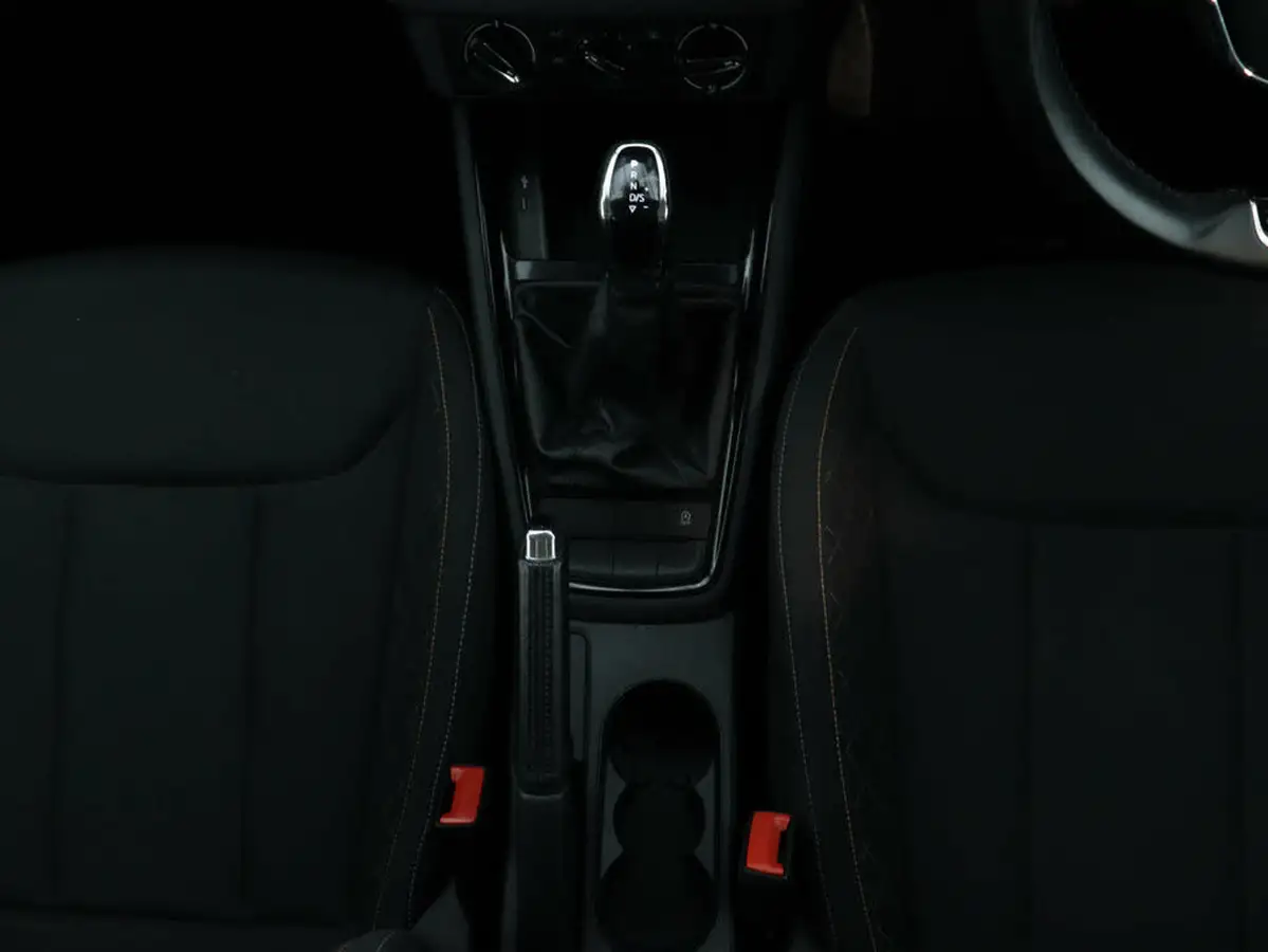 2022-skoda-kamiq-10-tsi-se-109ps-dsg-big-15