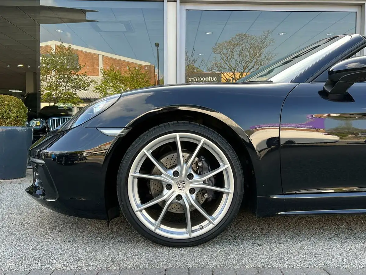 2022-porsche-boxster-718-big-3