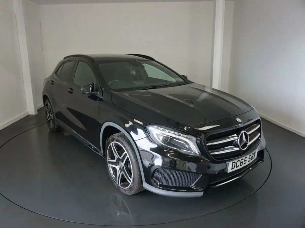 2015-mercedes-benz-gla-class-20-amg-line-premium-plus-big-15