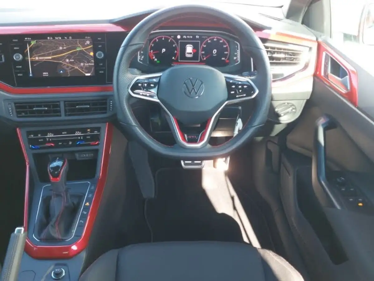 2022-volkswagen-polo-20-tsi-gti-big-6