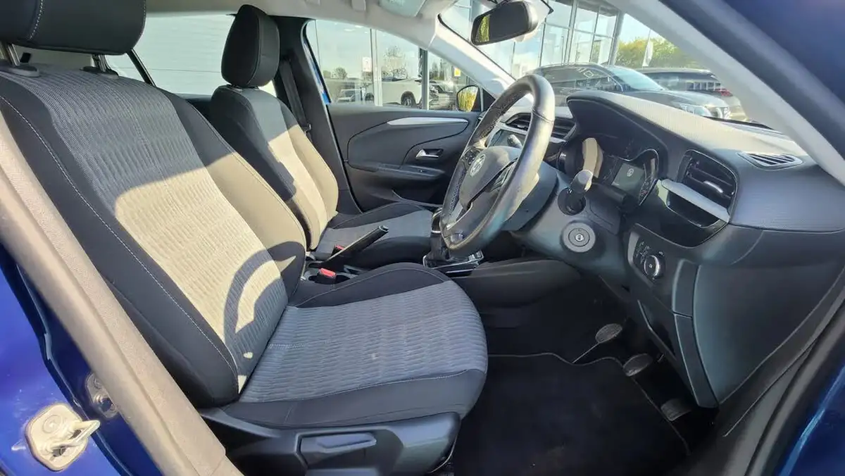 2021-vauxhall-corsa-12i-se-premium-big-11