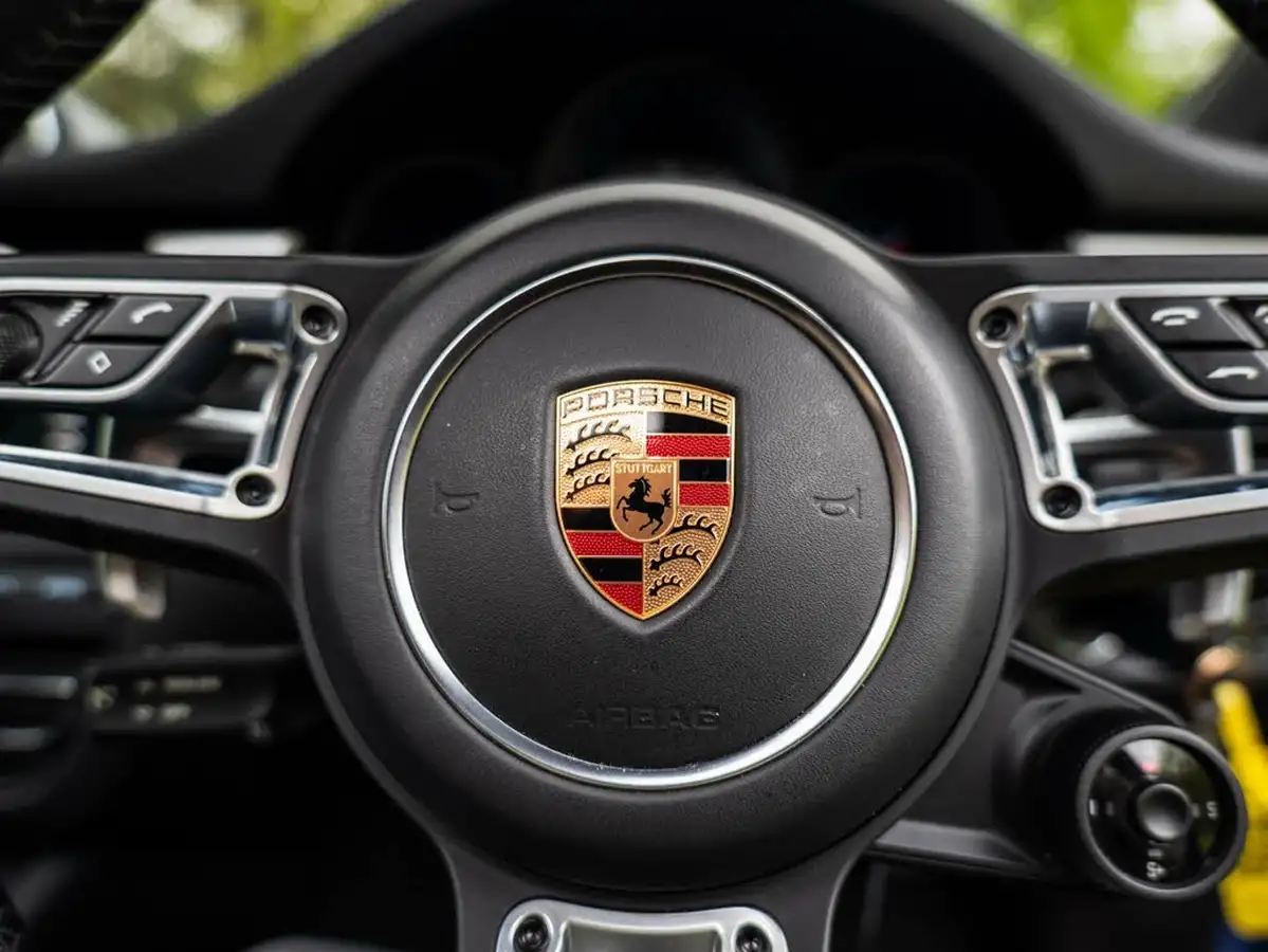 2019-porsche-macan-30-v6-s-big-42