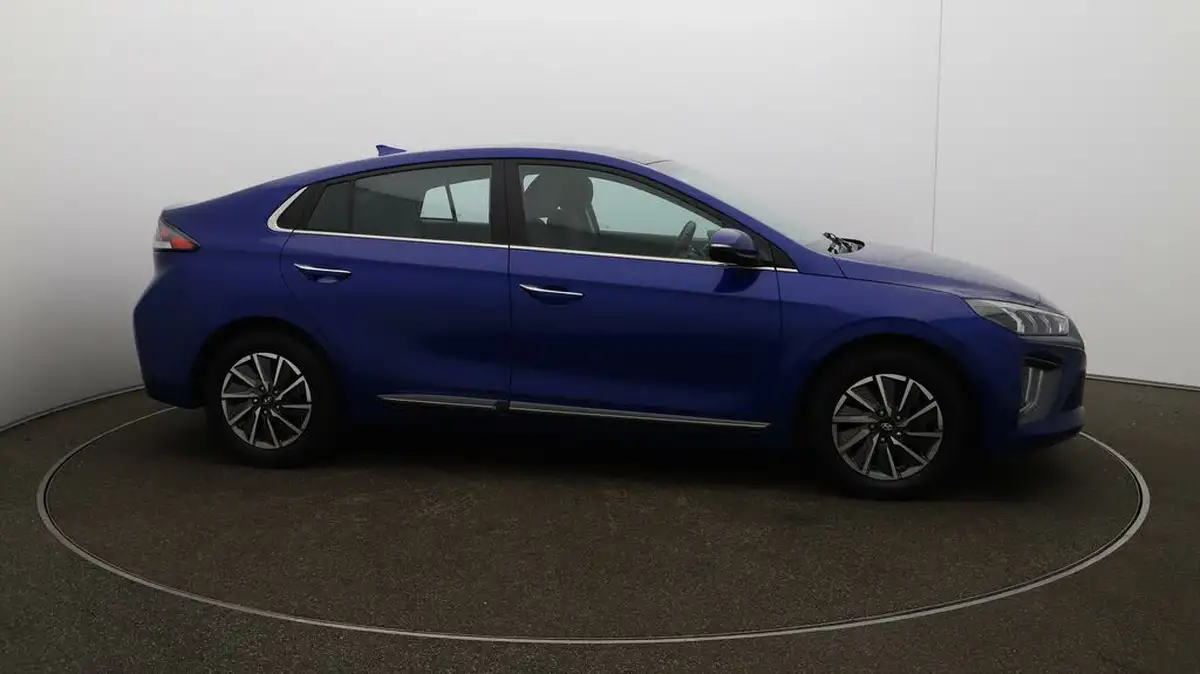 2022-hyundai-ioniq-e-premium-electric-big-42