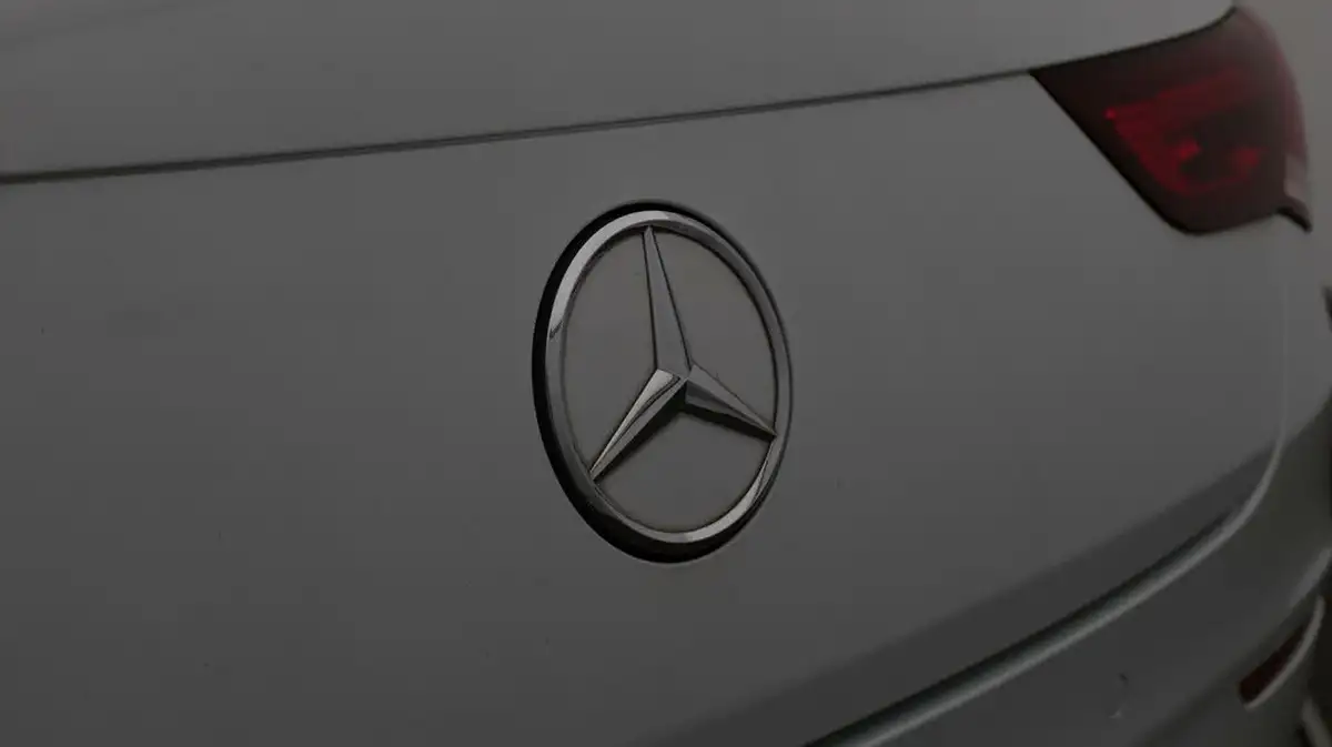 2021-mercedes-benz-cla-13-cla-180-amg-line-premium-shooting-brake-5d-big-21