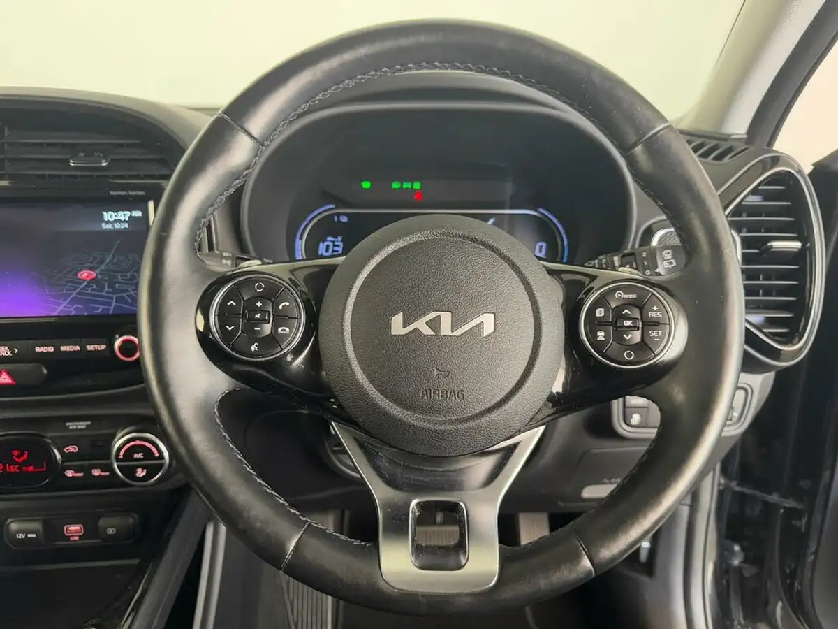 2022-kia-soul-ev-maxx-big-22