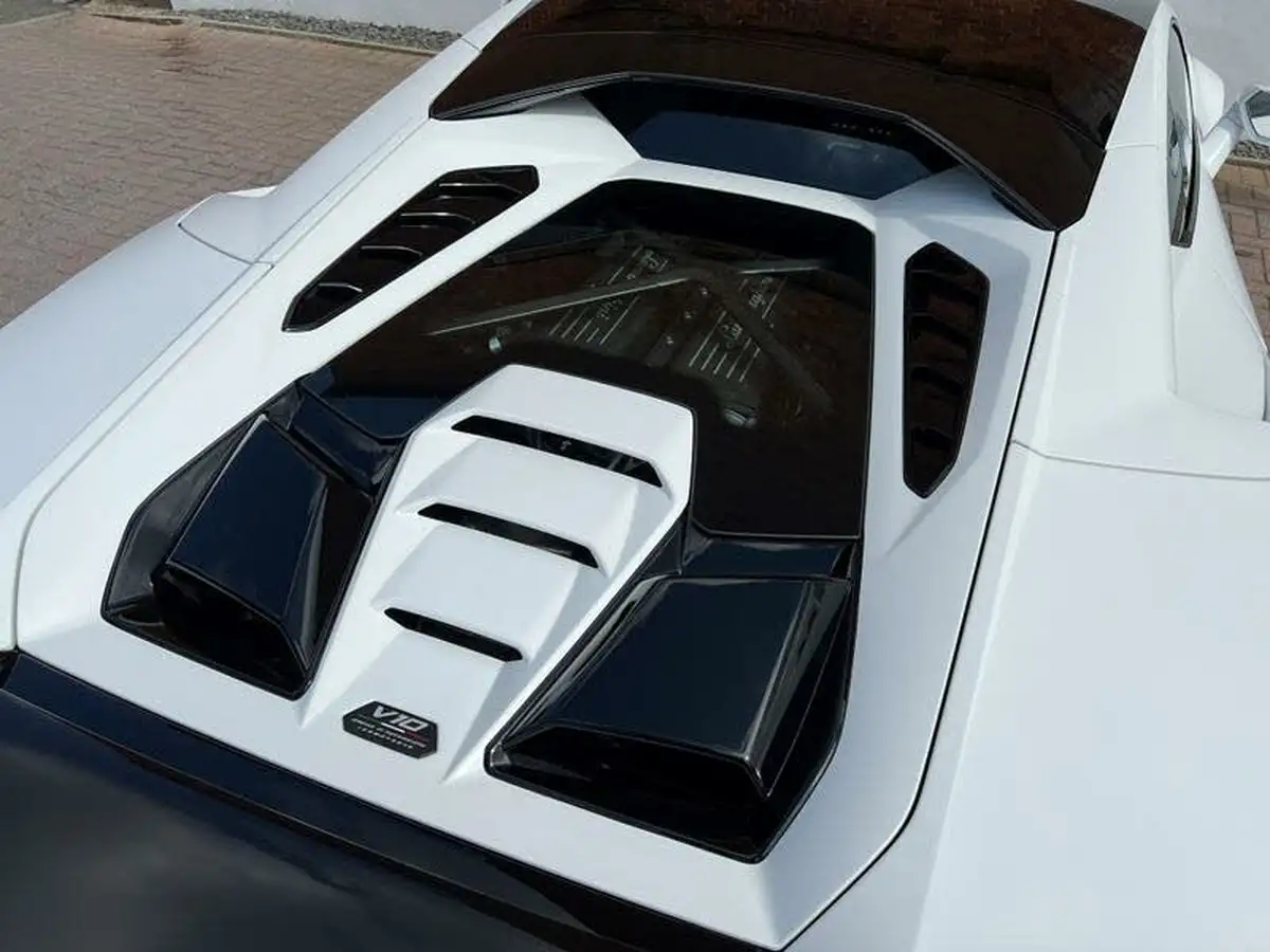 2023-lamborghini-huracan-52-tecnica-big-16