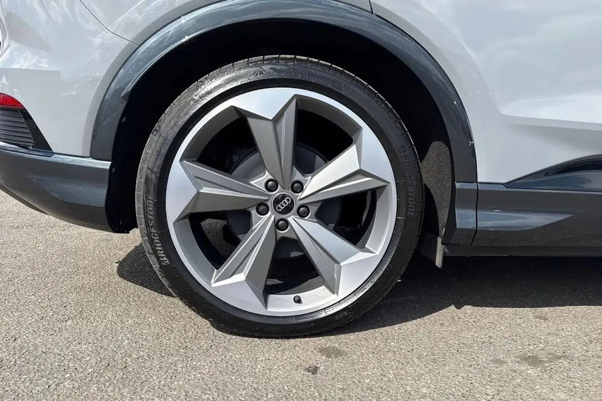 2024-audi-q4-e-tron-45e-black-edition-station-wagon-auto-big-23