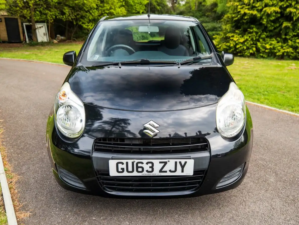 2013-suzuki-alto-10-sz3-big-1