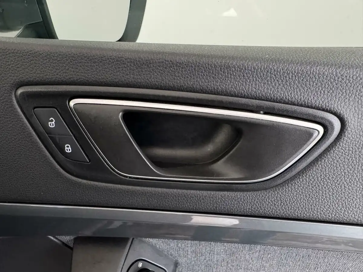 2022-seat-ateca-15-ecotsi-se-technology-big-18