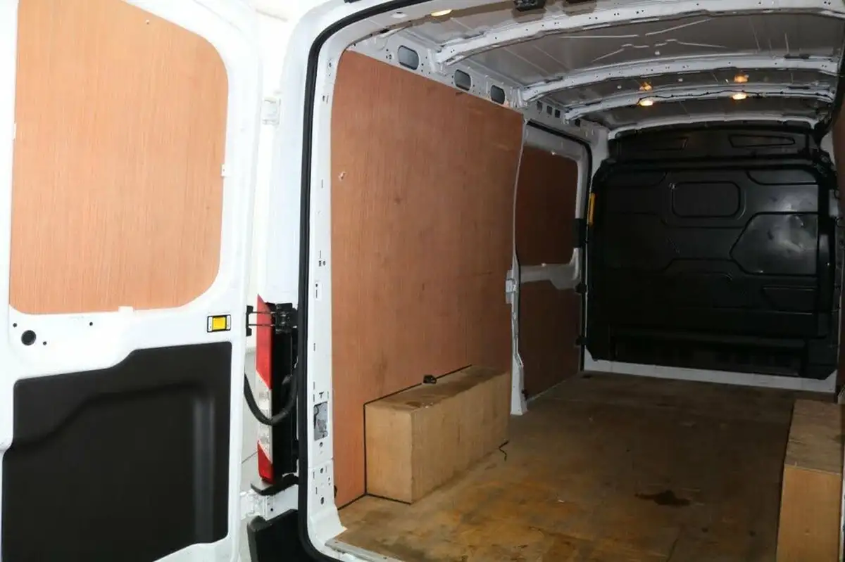 2022-ford-transit-big-15
