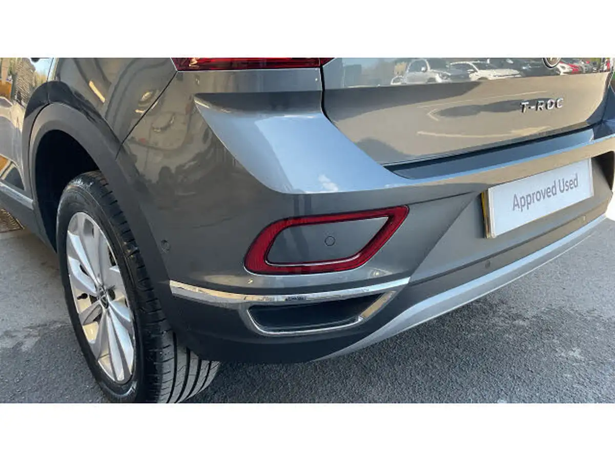 2024-volkswagen-t-roc-20tdi-style-150ps-dsg-big-22