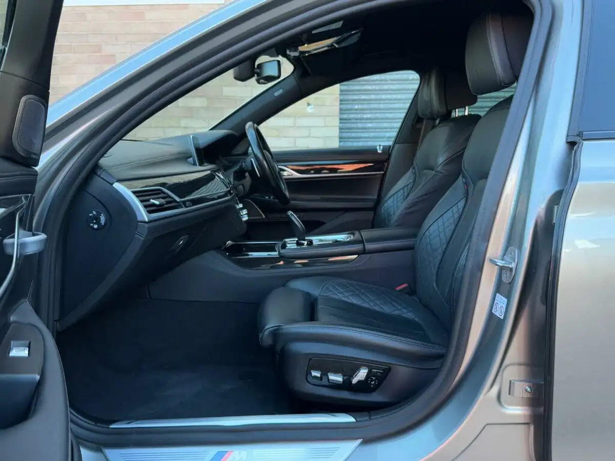 2019-bmw-7-series-30td-730d-m-sport-steptronic-big-28