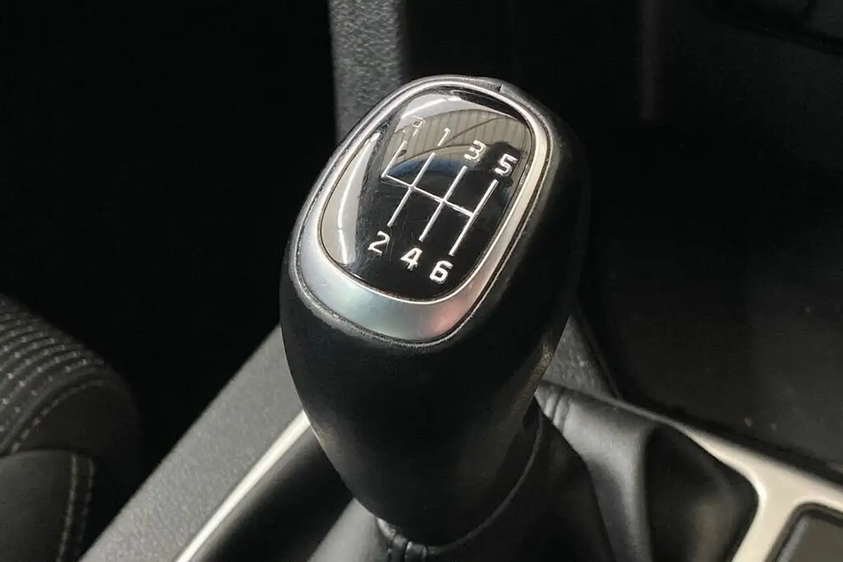 2022-kia-sportage-16-gdi-2-big-29