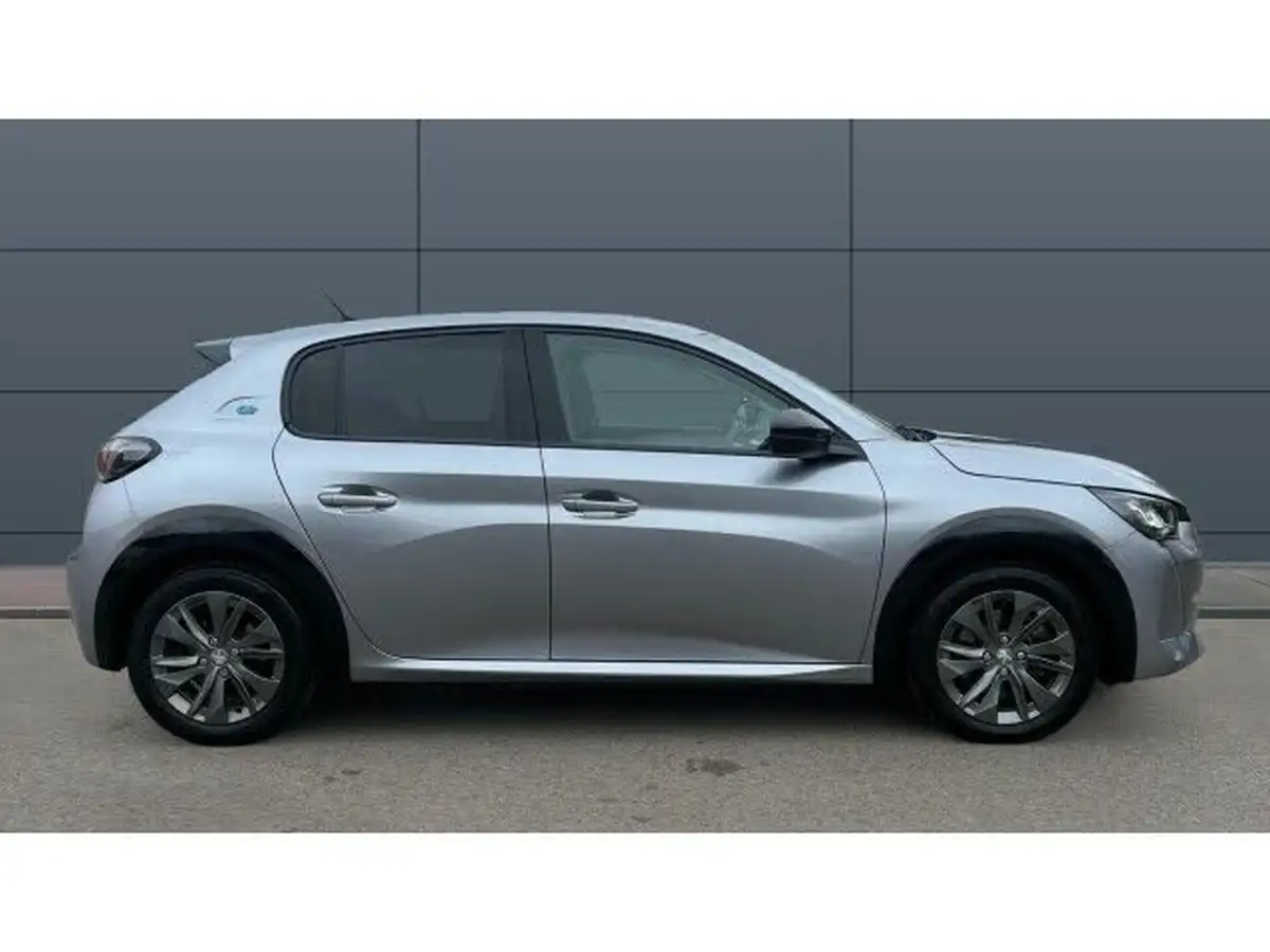 2022-peugeot-208-e-allure-premium-big-4