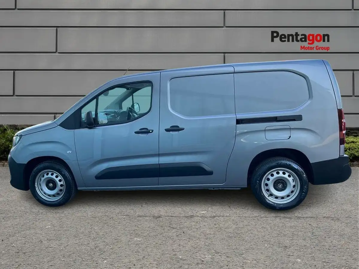 2025-vauxhall-combo-15cdti-prime-xl-100pseu6d-crew-big-11