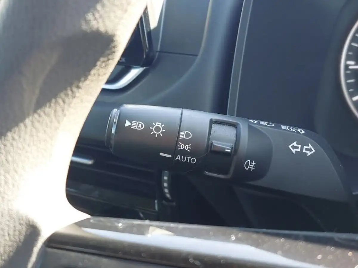 2021-nissan-qashqai-13-dig-t-visia-big-14