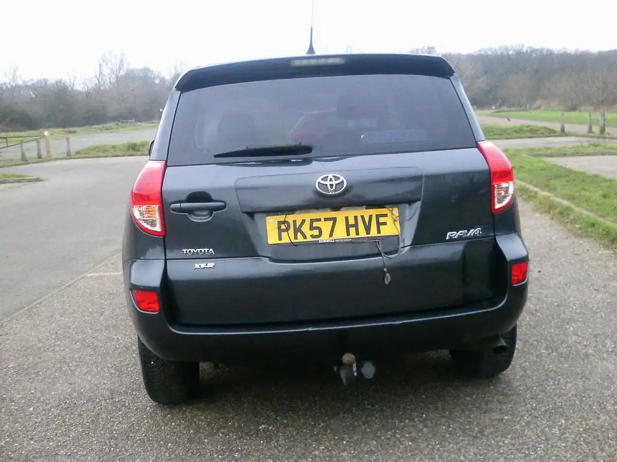 2007-toyota-rav4-22td-xt-r-big-6