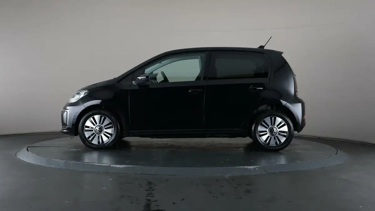 2022-volkswagen-up-e-e-up-big-3