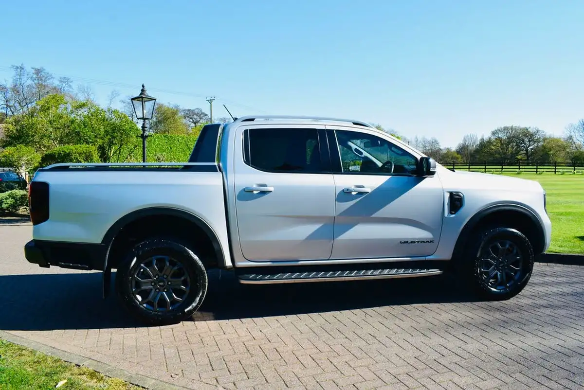 2024-ford-ranger-20-ecoblue-wildtrak-double-cab-205pseu6d-big-7