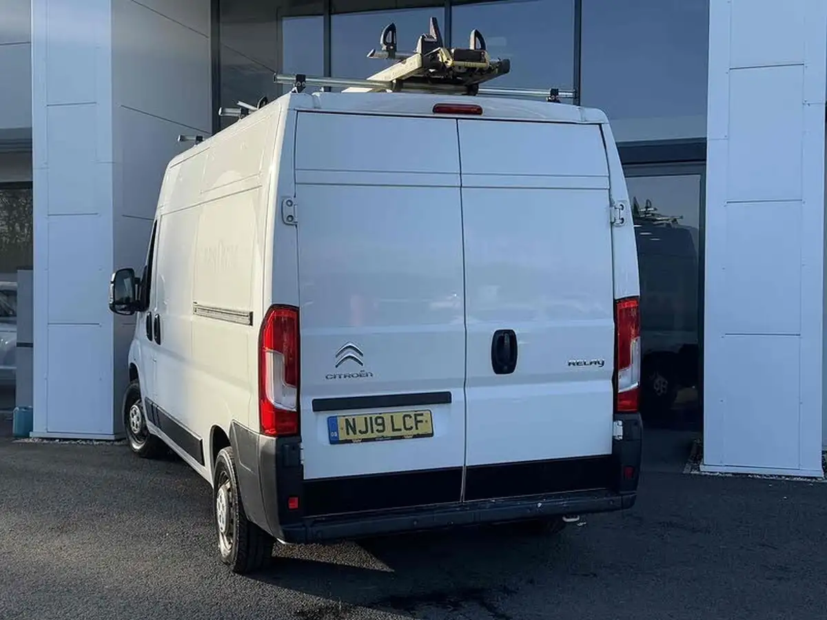2019-citroen-relay-20bluehdi-35-l2h2-big-13