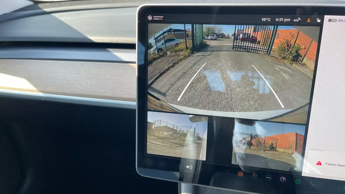 2021-tesla-model-3-e-standard-plus-big-23