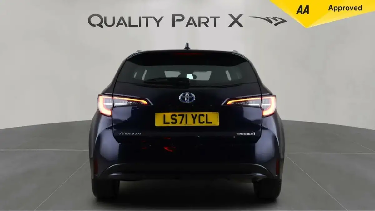 2021-toyota-corolla-18-vvt-i-icon-spare-wheel-touring-sports-5d-big-5