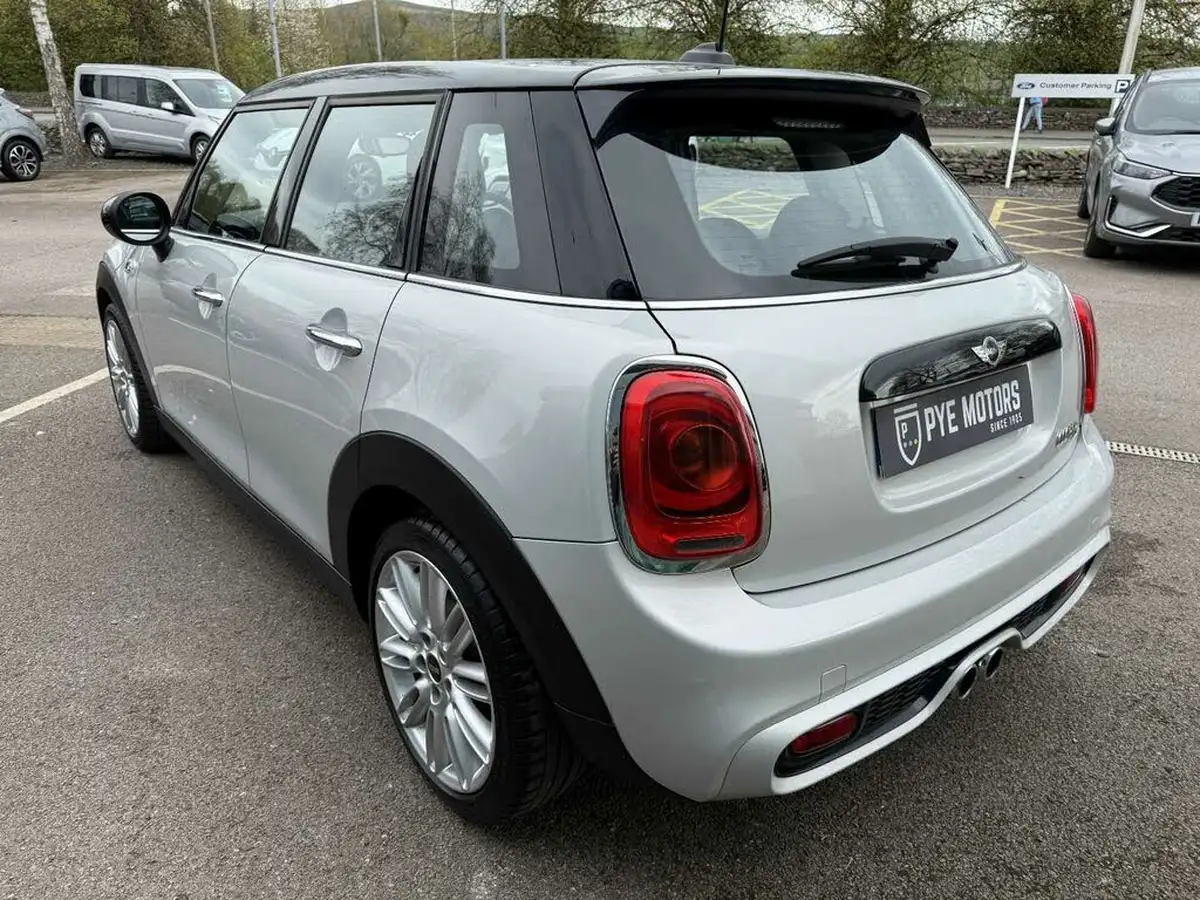 2018-mini-cooper-20-cooper-s-series-ii-ss-hatchback-5d-sport-auto-big-4