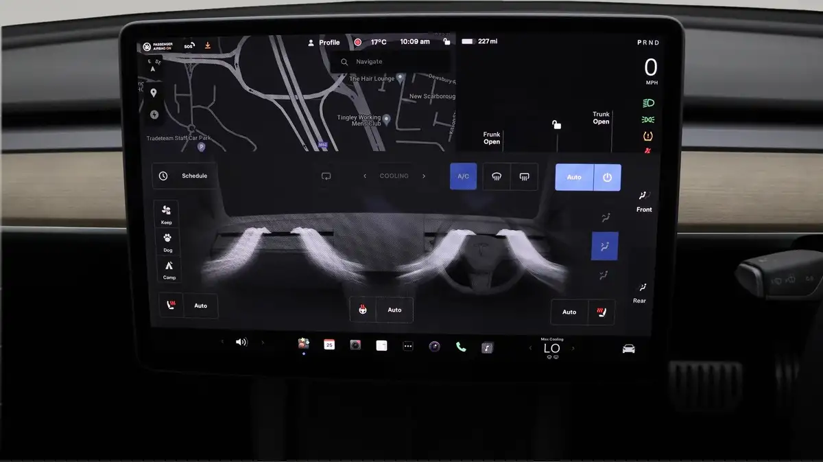 2021-tesla-model-3-e-performance-awd-big-11