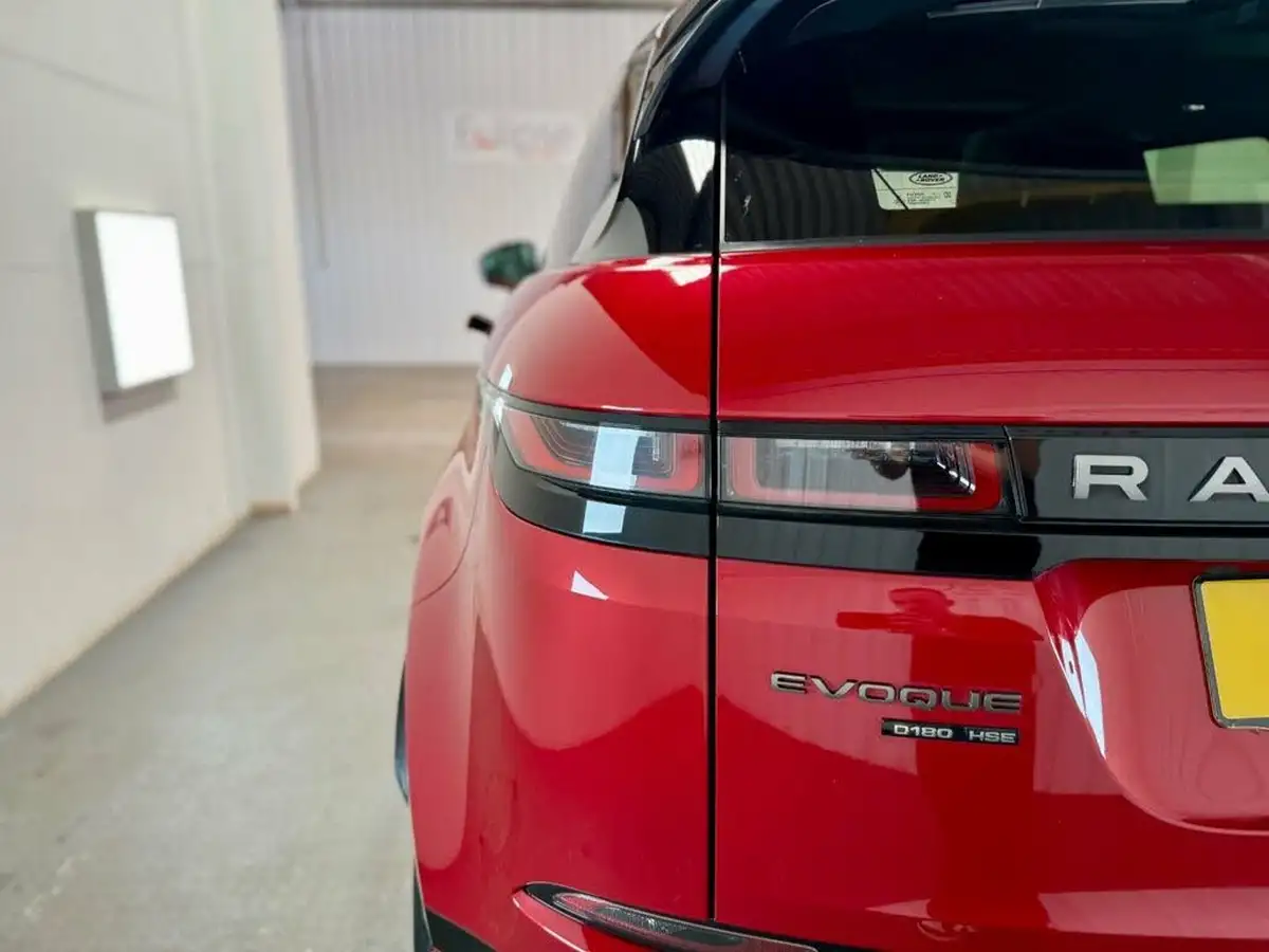 2019-land-rover-range-rover-evoque-20-d180-r-dynamic-hse-big-35