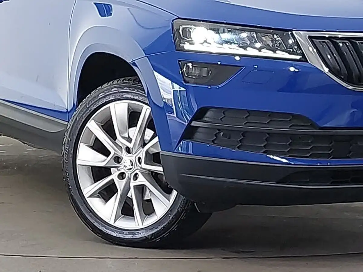 2019-skoda-karoq-10-tsi-se-l-big-8