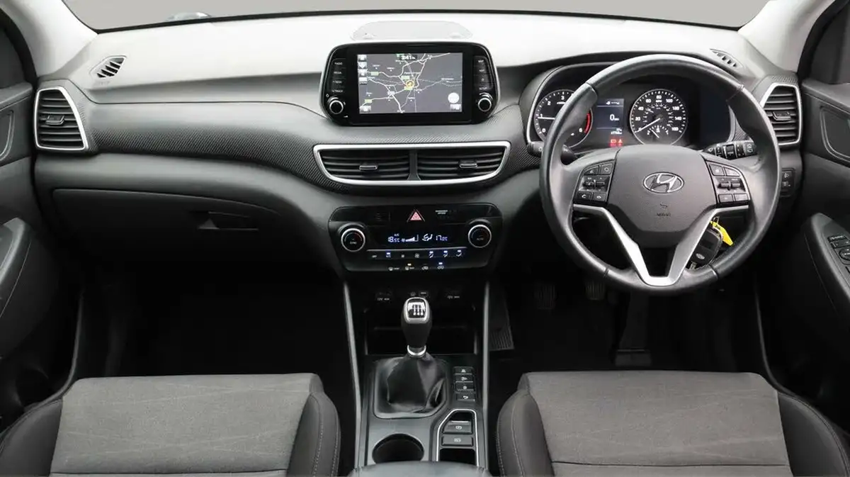 2020-hyundai-tucson-16crdi-se-nav-115ps-48-volt-hybrid-big-13