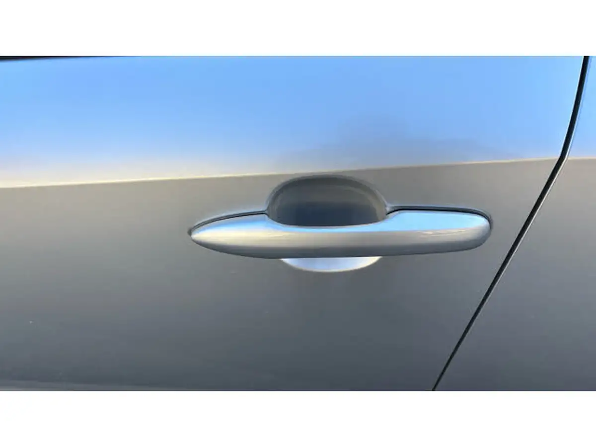 2019-toyota-corolla-18-vvt-i-design-trk-touring-sports-5d-big-48