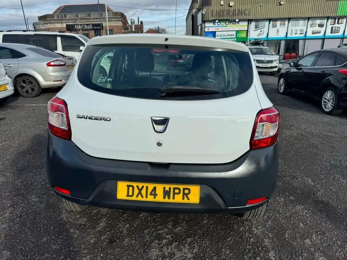 2013-dacia-sandero-12-access-big-12