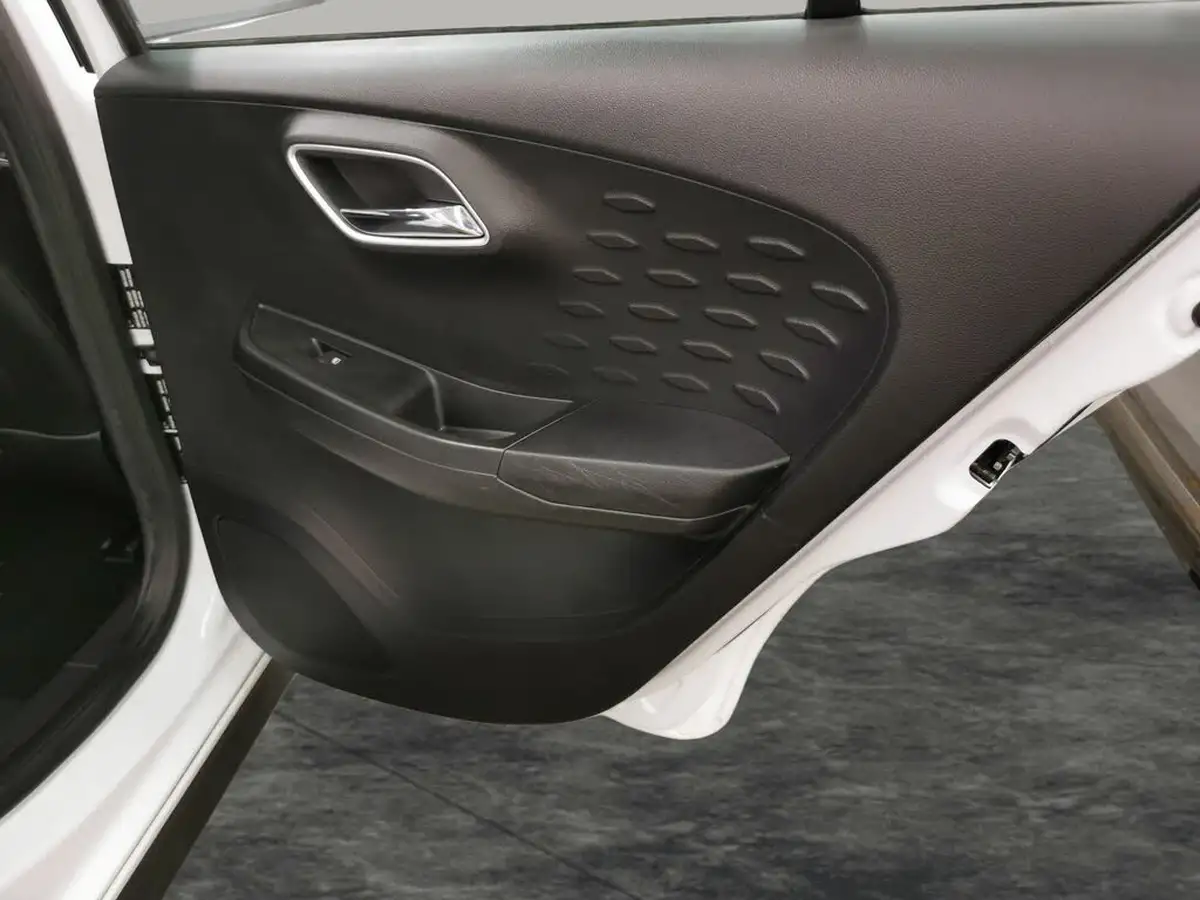 2023-mg-mg3-15-vti-tech-exclusive-nav-big-28